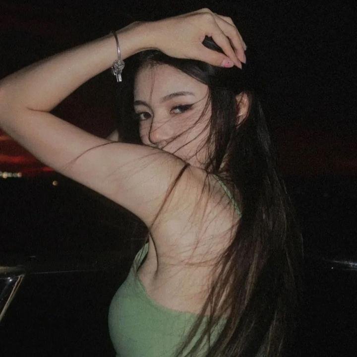 吉奥瓦娜的长腿海报